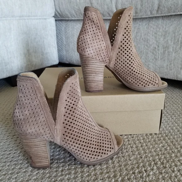 ❌️❌️SOLD❌️❌️Lucky Brand Larise Booties size 6.5 brown - Picture 3 of 12
